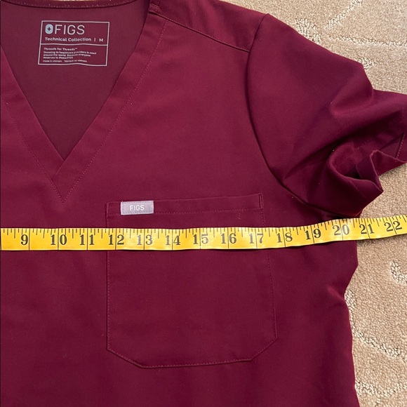 FIGS Catarina One Pocket Burgundy Scrub Top, Medium - Picture 5 of 9